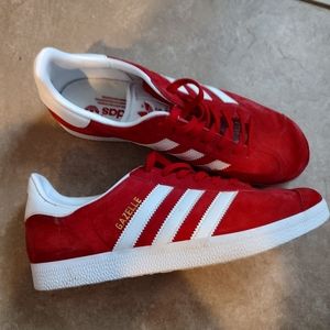 Adidas womens size 9 gazelle sneakers